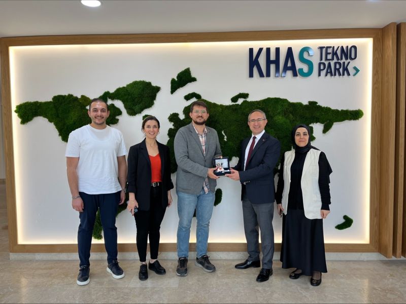Bezmialem TTO Müdürü Onur Yolay ve ekibi, Kadir Has Üniversitesi Silivri Teknopark’a ziyaret gerçekleştirdi.