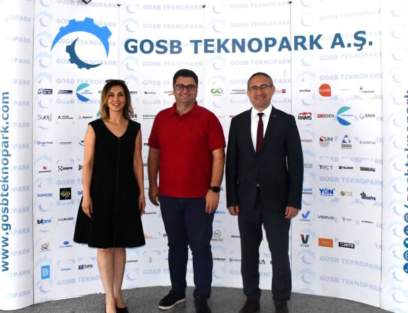 Genel Müdürümüz Latif ULU ve Ar-Ge Hizmetleri Direktörümüz Gülşen AYÇİÇEK, GOSB Teknopark Genel Müdürü Prof. Dr. Murat Çemberci’yi ziyaret etti.